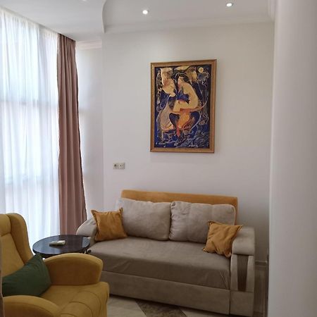 Apartment Face Батуми Экстерьер фото