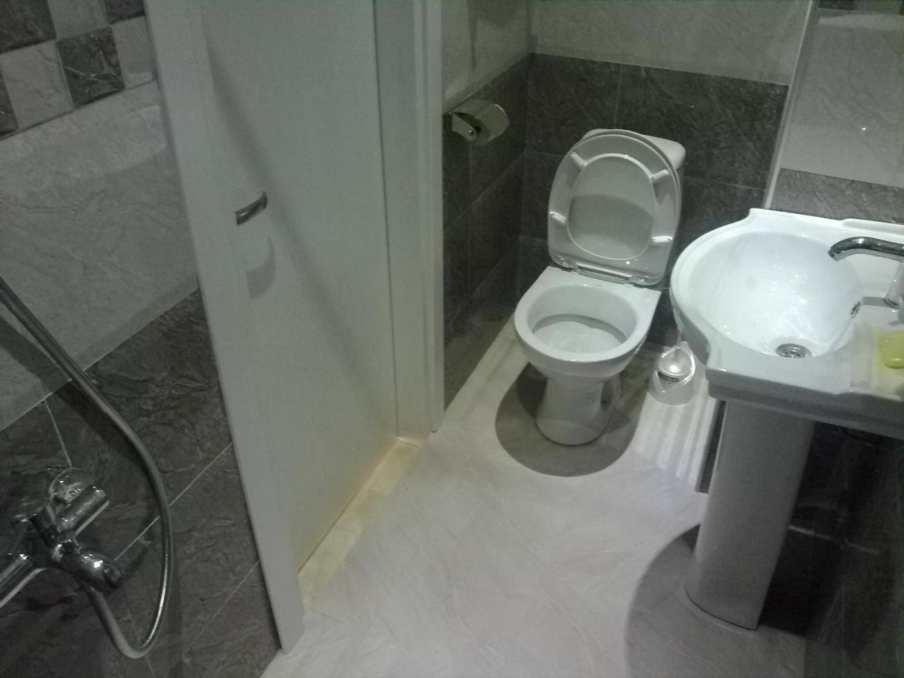 Apartment Face Батуми Экстерьер фото